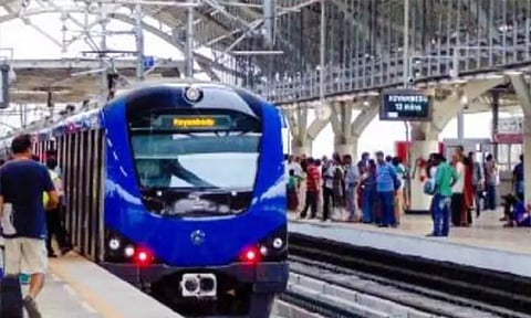 மின்சார ரெயில்கள் ரத்து: நாளை 7 நிமிடங்களுக்கு ஒரு மெட்ரோ ரெயில் சேவை