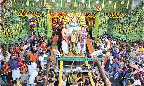 சென்னையில் பிரம்மோற்சவம்.. பத்மாவதி தாயார் யானை வாகனத்தில் வீதி உலா