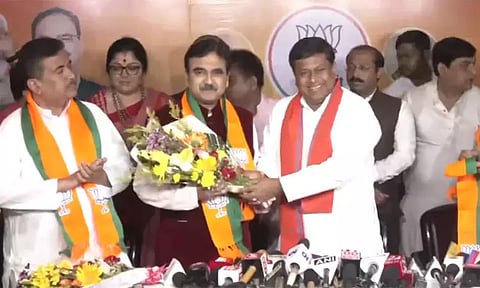 கொல்கத்தா ஐகோர்ட்டு முன்னாள் நீதிபதி பா.ஜ.க.வில் இணைந்தார்