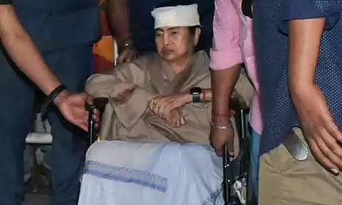 மம்தா பானர்ஜி நலமுடன் உள்ளார்.. மருத்துவர்கள் தகவல்