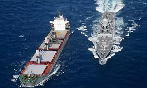 சரக்கு கப்பலை கடத்தும் முயற்சி முறியடிப்பு; கடற்கொள்ளையர்களுக்கு இந்தியா எச்சரிக்கை