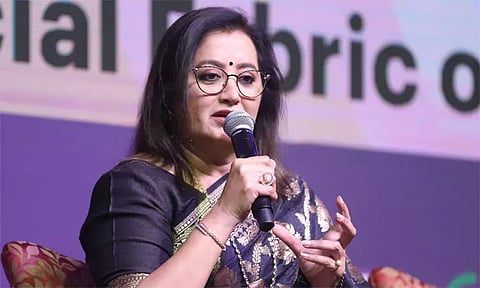 மண்டியாவில் சுயேச்சையாக போட்டியிட மாட்டேன் - சுமலதா எம்.பி. பேட்டி