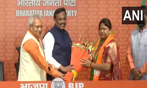 ஜார்கண்ட் முன்னாள் முதல்-மந்திரியின் அண்ணி சீதா சோரன் பா.ஜ.க.வில் இணைந்தார்