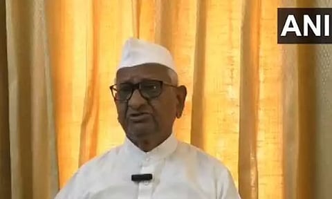 'தனது சொந்த செயல்களால் கெஜ்ரிவால் கைது செய்யப்பட்டார்' - அன்னா ஹசாரே
