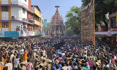 மயிலாப்பூர் கபாலீஸ்வரர் கோவிலில் தேரோட்டம்: லட்சக்கணக்கான பக்தர்கள் பங்கேற்பு