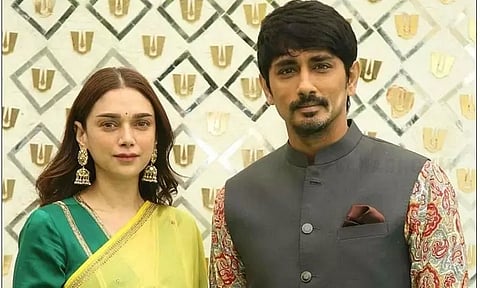 நீண்ட நாள் காதலி அதிதி ராவை கரம் பிடித்த சித்தார்த்...கோவிலில் ரகசிய திருமணம்?