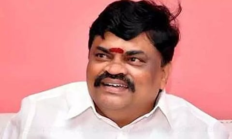 "அ.தி.மு.க.விற்கு ஆதரவு அலை வீசுகிறது" - ராஜேந்திரபாலாஜி பேட்டி