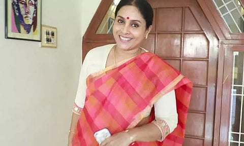 நடிகை சரண்யா பொன்வண்ணன் மீது காவல் நிலையத்தில் வழக்குப் பதிவு