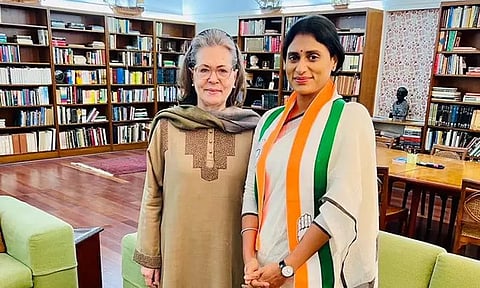 ஆந்திராவின் காங். வேட்பாளர் பட்டியல் வெளியீடு: கடப்பா தொகுதியில் ஒய்.எஸ்.ஷர்மிளா ரெட்டி போட்டி