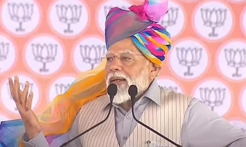 கூட்டணி அரசுகள் நாட்டின் நலன்களுக்கு வீழ்ச்சி ஏற்படுத்துபவை: பிரதமர் மோடி பிரசாரம்