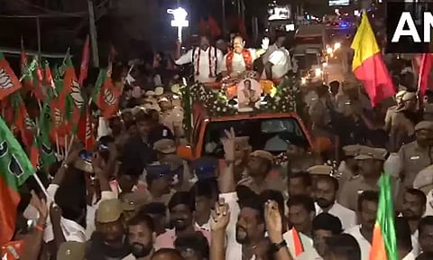 திருச்சியில் ஜே.பி.நட்டாவின் வாகன பேரணி தொடங்கியது... தொண்டர்கள் உற்சாக வரவேற்பு