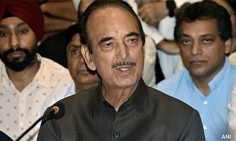 தேர்தல் போட்டியில் இருந்து குலாம் நபி ஆசாத் திடீர் விலகல்