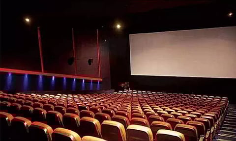 நாடாளுமன்ற தேர்தல்: தியேட்டர்களில் நாளை சினிமா காட்சிகள் ரத்து