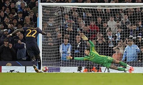 சாம்பியன்ஸ் லீக்: பெனால்டி சூட் அவுட்டில் மான்செஸ்டர் சிட்டி அணியை வீழ்த்தி ரியல் மாட்ரிட் அரையிறுதிக்கு முன்னேற்றம்