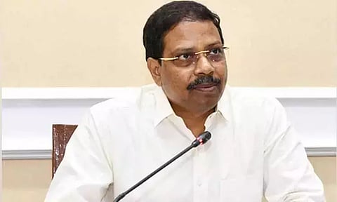 முதியோர்கள், மாற்றுத்திறனாளிகள் வாக்களிக்க இலவச வாகன வசதி -தலைமை தேர்தல் அதிகாரி