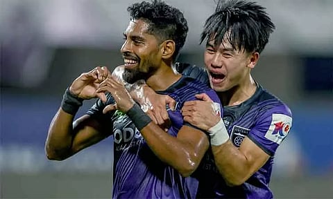 Image Courtesy : @IndSuperLeague