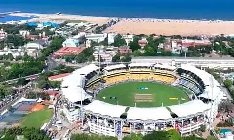 சேப்பாக்கத்தில் சென்னை- ஐதராபாத் ஆட்டம் - ஆன்லைன் டிக்கெட் விற்பனை நாளை தொடக்கம்