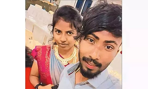 ஆணவக் கொலை செய்யப்பட்ட வாலிபரின் காதல் மனைவி தற்கொலை - கோட்டாட்சியர் விசாரணைக்கு உத்தரவு