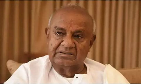 ஆட்சிக்கு வரமுடியாது என்று தெரிந்த கட்சிதான் அதிக வாக்குறுதிகள் வழங்கும்.. காங்கிரசை சாடிய தேவ கவுடா