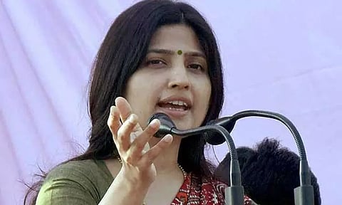 புல்வாமாவில் கொல்லப்பட்ட ராணுவ வீரர்கள் மனைவிகளின் தாலியை பறித்தது யார்?- டிம்பிள் யாதவ் கேள்வி