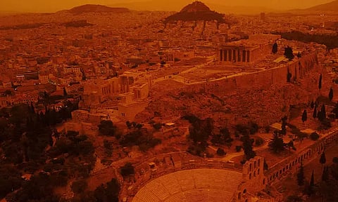 செவ்வாய் கிரகம்போல் காட்சியளித்த ஏதென்ஸ் நகரம்: பொதுமக்கள் பீதி- நாசா விளக்கம்