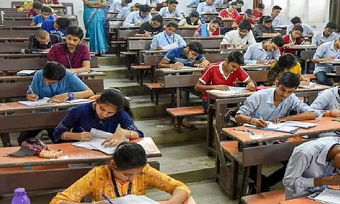 டி.என்.பி.எஸ்.சி. புதிய அட்டவணை வெளியீடு: குரூப்-2, 2ஏ பதவிகளுக்கான தேர்வு தேதி மாற்றம்