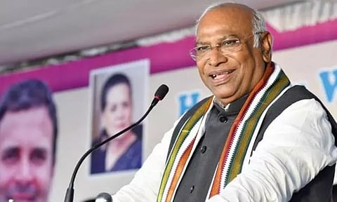 மல்லிகார்ஜுன கார்கே சொந்த ஊரில் இன்று பிரசாரம்