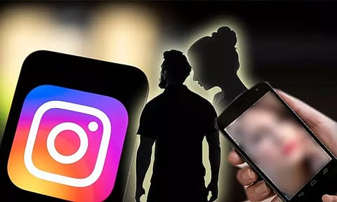 தாயின் மானத்தை காப்பாற்ற தனது ஆபாச புகைப்படங்களை மர்ம நபருக்கு அனுப்பிய இளம்பெண்