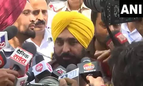 திகார் சிறையில் கெஜ்ரிவாலை சந்தித்தார் பஞ்சாப் முதல்-மந்திரி பகவத் மான்