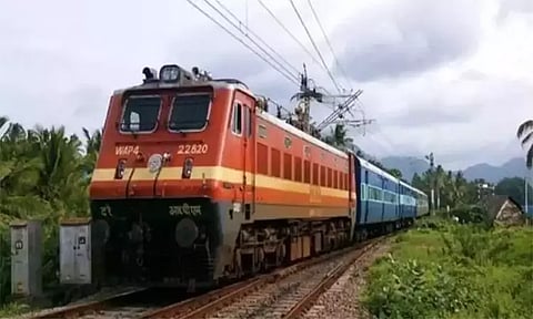 ராமநாதபுரம் - செகந்திராபாத் இடையிலான சிறப்பு ரெயில் நீட்டிப்பு-தெற்கு ரெயில்வே அறிவிப்பு