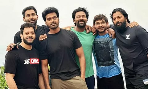 கோடையை கொண்டாட ஏற்காட்டுக்கு சென்ற பிரபல நடிகர்கள்