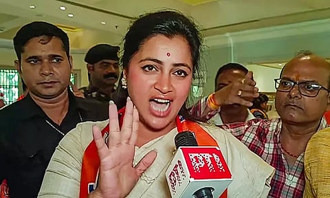 ஒவைசி சகோதரருக்கு எச்சரிக்கை விடுத்த நவ்நீத் ராணா எம்.பி.-தேர்தல் பிரசாரத்தில் சர்ச்சை