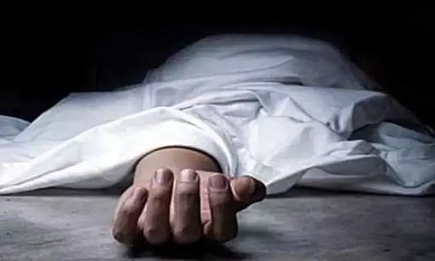 தேர்வில் தோல்வி.. ஏரியில் குதித்து என்ஜினீயரிங் மாணவர் தற்கொலை