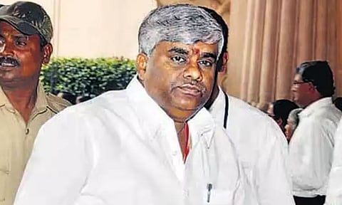 கடத்தல் வழக்கு: ரேவண்ணாவுக்கு நிபந்தனை ஜாமீன் வழங்கியது சிறப்பு கோர்ட்டு