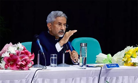 நேரு செய்த தவறுகளுக்கு பிரதமர் மோடியை பொறுப்பேற்க சொல்வதா? - காங்கிரஸ் மீது ஜெய்சங்கர் சாடல்