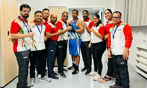 சர்வதேச குத்துச்சண்டை போட்டி: இந்திய வீரர் கவுரவ் அரைஇறுதிக்கு தகுதி