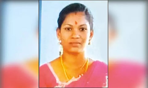 2-வது மனைவி வெட்டிக்கொலை