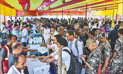 5-வது கட்ட தேர்தல்: ரேபரேலி, அமேதி உள்பட 49 தொகுதிகளில் இன்று வாக்குப்பதிவு