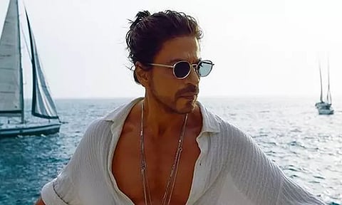 Shah Rukh Khan Admitted To Ahmedabad Hospital Due To Heat Stroke