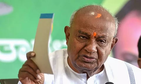 பிரஜ்வல் ரேவண்ணா உடனே நாடு திரும்பி வர வேண்டும்; இல்லையென்றால்..தேவகவுடா எச்சரிக்கை