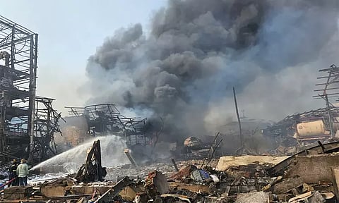 தானே ரசாயன தொழிற்சாலையில் ஏற்பட்ட வெடி விபத்தில் 8 பேர் பலி: 60 பேர் காயம்