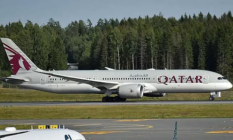 நடுவானில் குலுங்கிய கத்தார் ஏர்வேஸ் விமானம்; 12 பேர் காயம்