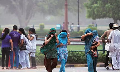 டெல்லியில் வரலாறு காணாத வகையில்... அதிக வெப்பநிலை, மின் தேவை