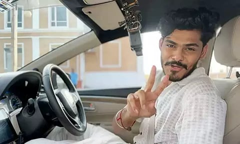 யூடியூபர் டிடிஎப் வாசன் செல்போனை ஒப்படைக்க நோட்டீஸ்