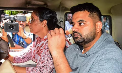 பிரஜ்வல் ரேவண்ணா வெற்றி பெறுவாரா? தேர்தலுக்கு பிந்தைய கருத்துக்கணிப்பு