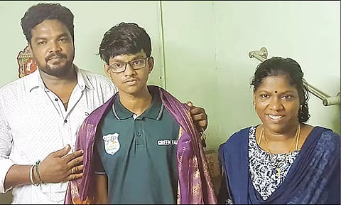 நீட் தேர்வில் 720-க்கு 720 மதிப்பெண் பெற்று விழுப்புரம் மாணவர் சாதனை