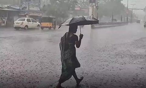 தமிழகத்தில் அடுத்த 3 மணி நேரத்தில் 12 மாவட்டங்களில் மழைக்கு வாய்ப்பு