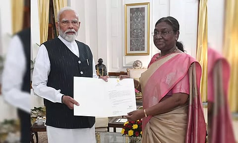 நாளை மறுநாள் இரவு 7.15 மணிக்கு பிரதமருக்கு பதவி பிரமாணம் - ஜனாதிபதி மாளிகை அறிவிப்பு