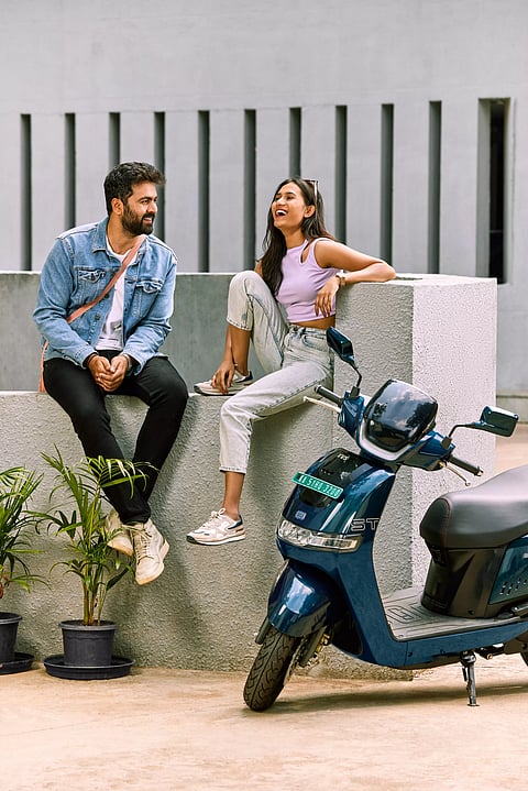 உங்கள் பட்ஜெட் விலையில் மின்சார ஸ்கூட்டர் வேண்டுமா? வாங்குங்கள்... மகிழுங்கள்... டி.வி.எஸ். ஐ-கியூப்