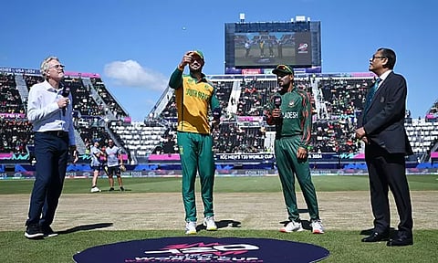 டி20 உலகக்கோப்பை: டாஸ் வென்ற தென் ஆப்பிரிக்கா பேட்டிங் தேர்வு